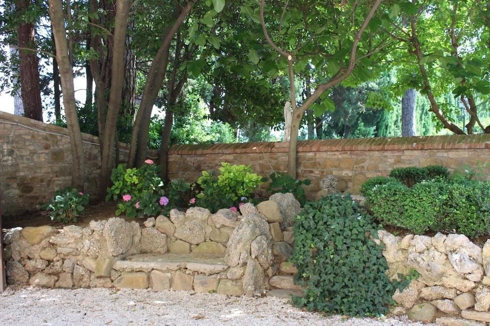 Relais Parco Dei Cavalieri Assisi Hotel 3*